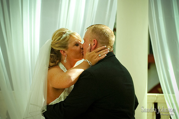 Best Gaylord Palms Resort Wedding photographer - Sandra Johnson (SJFoto.com)